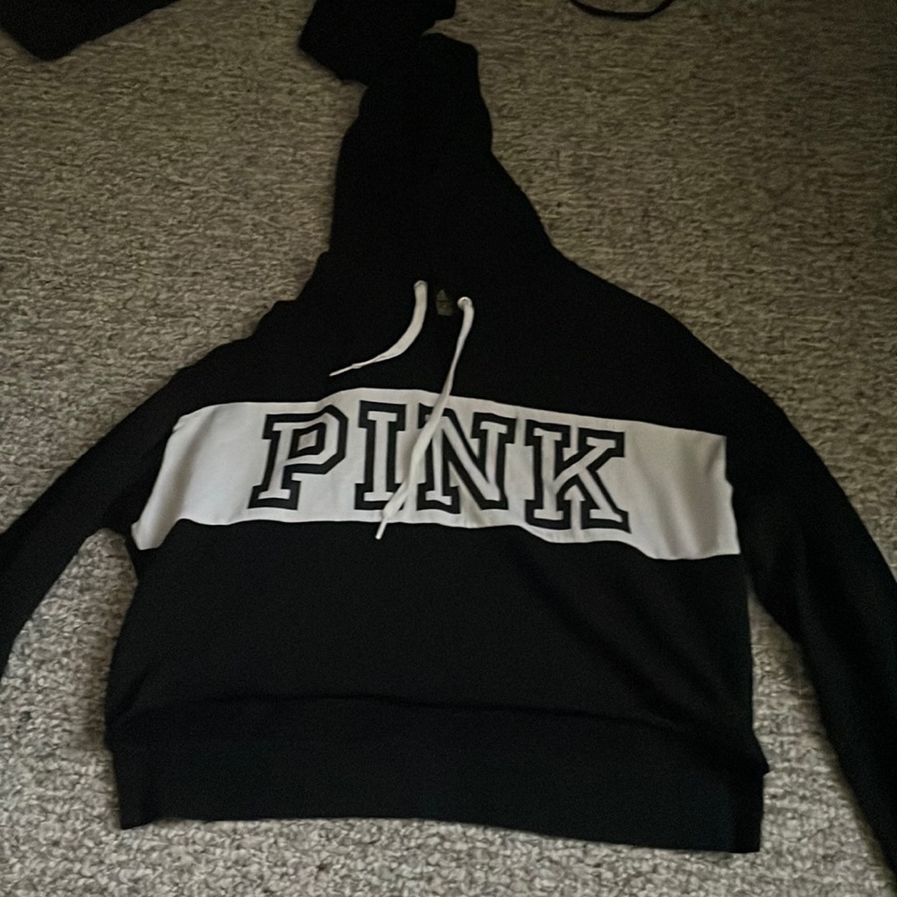 Cropped hoodie